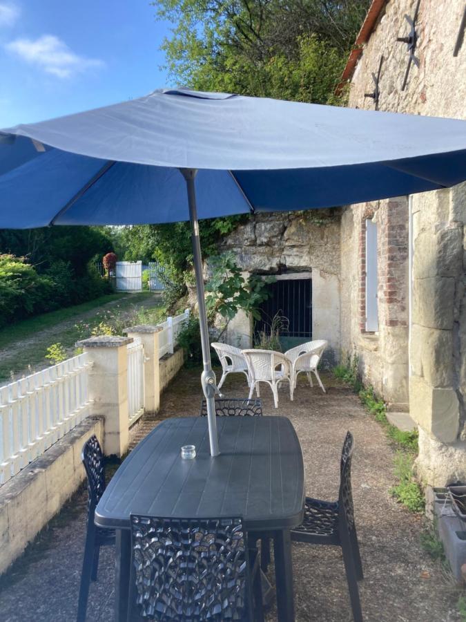 Nuit Insolite Dans Une Troglodyte ! Vila Nazelles-Negron Exterior foto